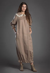 🌿 "Elegant Beige Linen Dress – Flowy Sleeves & Unique Hem | All Sizes | Feminine Lace Details!" 🌿| دانتيلا